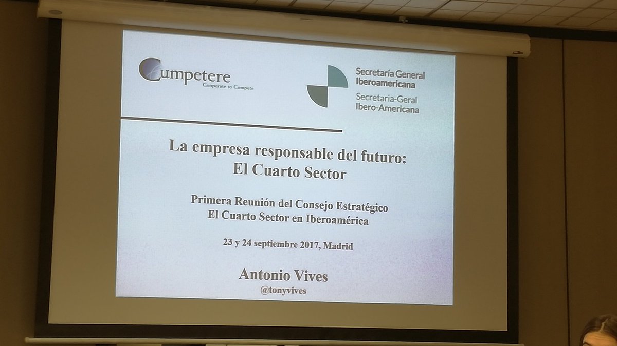 rachidajusto's tweet photo. Comentando #retos y #oportunidades del #4sector @SEGIBdigital @wef https://t.co/7YYnCJA4aw