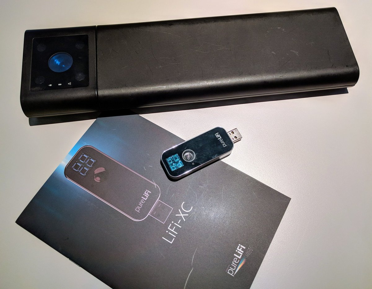thinkproductltd's tweet photo. Impressive product innovation. @purelifi schools the #lifi industry on size reduction. #tech #wireless https://t.co/DbFu2sevL1
