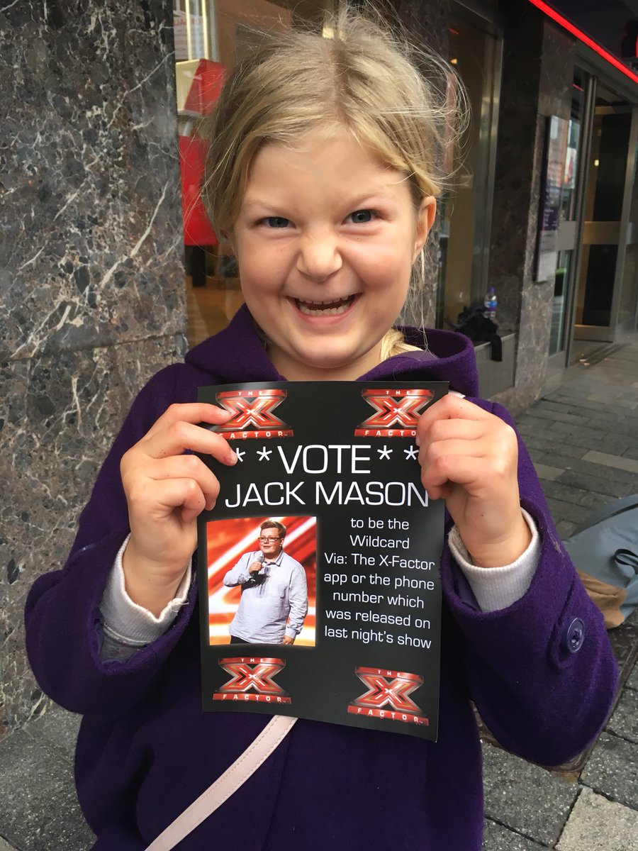 LosingLocks's tweet photo. Get back back #themall , #eagleradio ,#txfactor https://t.co/Ne2fKOEfEv