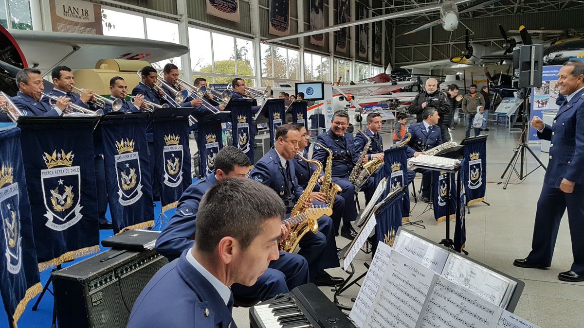 Fuerza Aérea de Chile tweet media