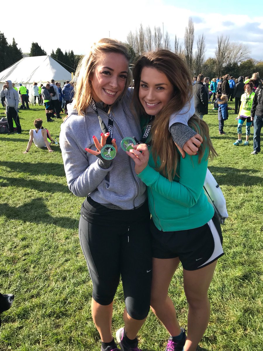 amyrosannag's tweet image. Half Marathon 4️⃣ out of 5️⃣✅ done in 5 consecutive weeks all for 5 awesome causes - link in BIO!! Last one @RiverThamesRun can’t wait!!