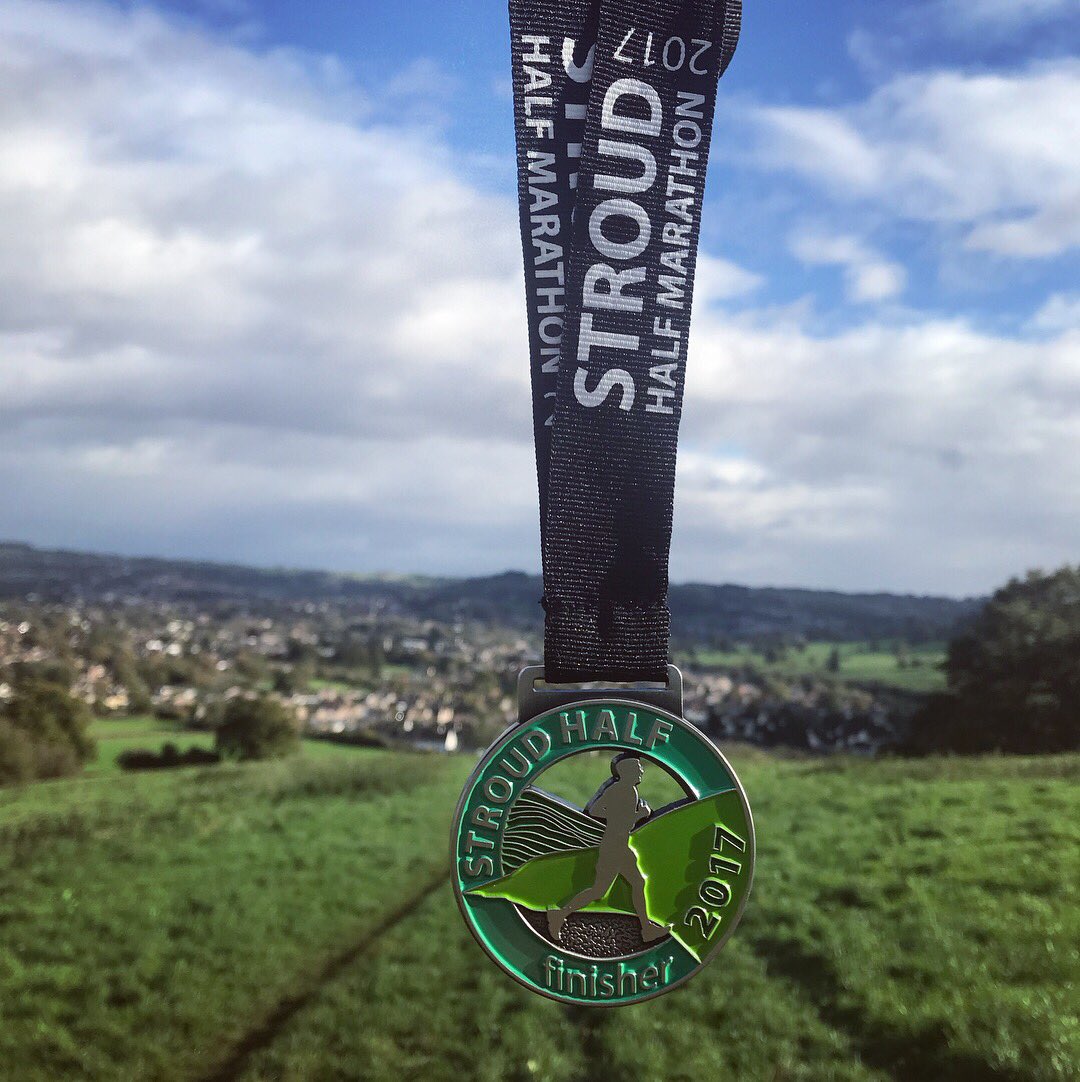 amyrosannag's tweet image. Half Marathon 4️⃣ out of 5️⃣✅ done in 5 consecutive weeks all for 5 awesome causes - link in BIO!! Last one @RiverThamesRun can’t wait!!