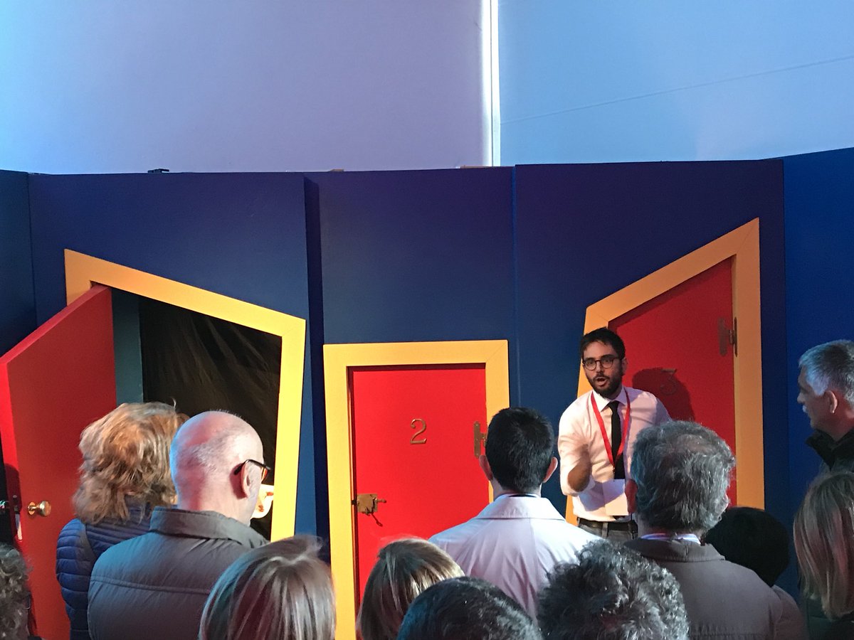 Inizia il tour della mostra #FateilNostroGioco. Partiamo dalla prima sala dedicata all’esplorazione del concetto di probabilità