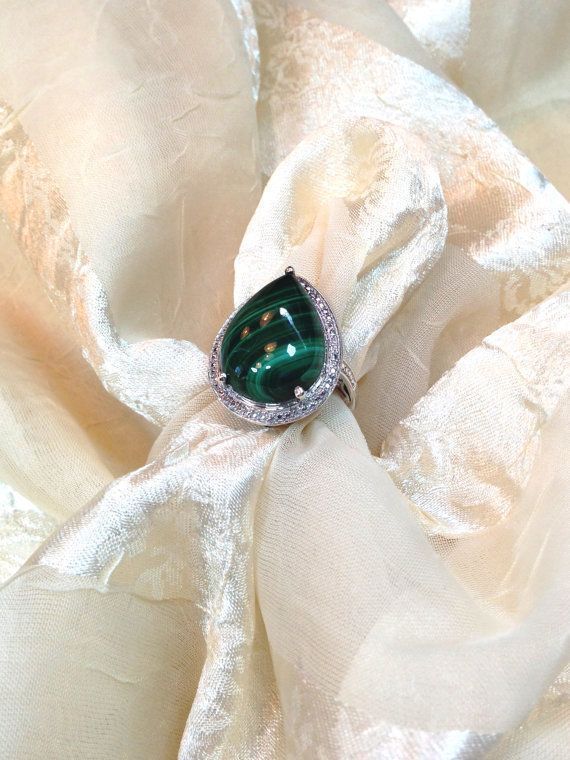 morninglaurie's tweet photo. Malachite Teardrop #Ring #NorthCoastCottage https://t.co/Eg5KMhhGC8     @Etsy #handmade #jewelry #designer #pht1 #e… https://t.co/WhbO006sPB