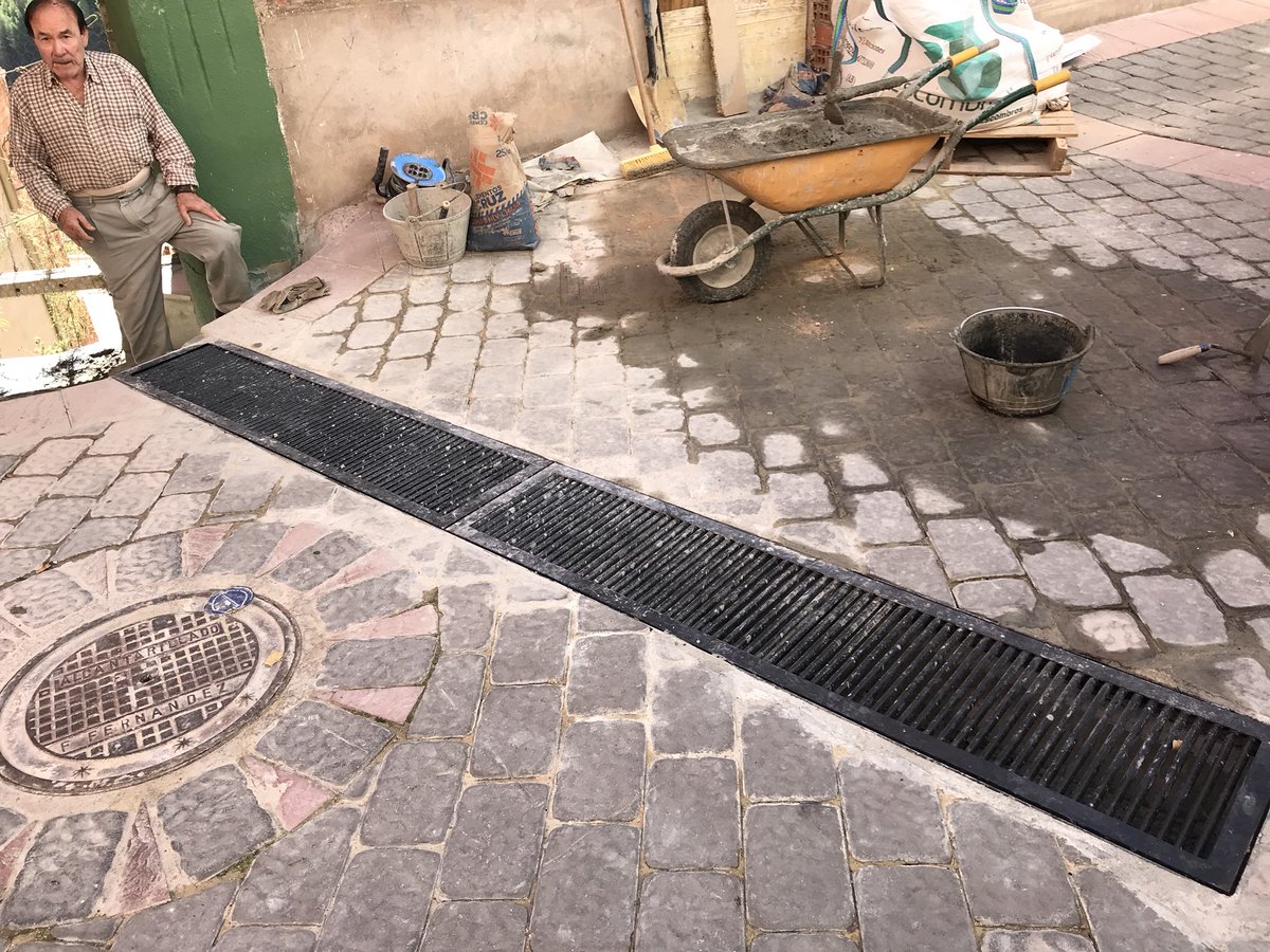 EgJuan92's tweet photo. Seguimos desde @Ayto_Bogarra mejorando calles en estado de deterioro. Comprometemos inversión para nuestros vecinos. #MejoramosBogarra https://t.co/sqgBW0dKEq