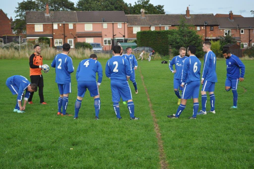 FcRawdon's tweet photo. We are looking for a manager. If anybody is interested or knows anyone then please get in touch! If clubs can RT this would be great! ⚽️ https://t.co/k3L0W4RNMg