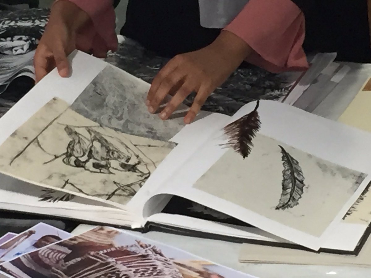numbiarts's tweet photo. Sketchbook ideas #comingherebeinghere https://t.co/KAL4acB4Lv