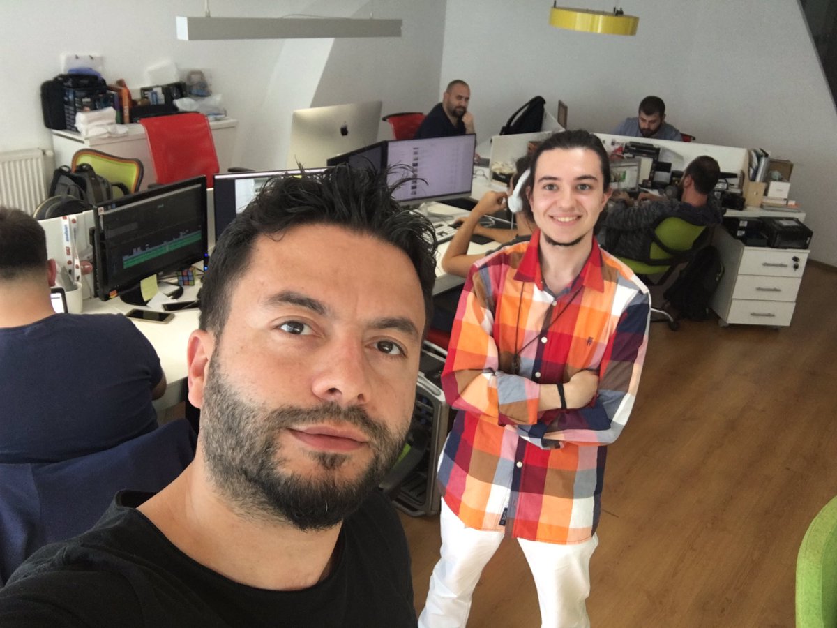 Muratcanicdag's tweet image. Geçenlerde Shiftdelete ofisindeydim 😊 Hakkı Alkan @shiftdeletenet @hakki_alkan #shiftdelete #hakki_alkan