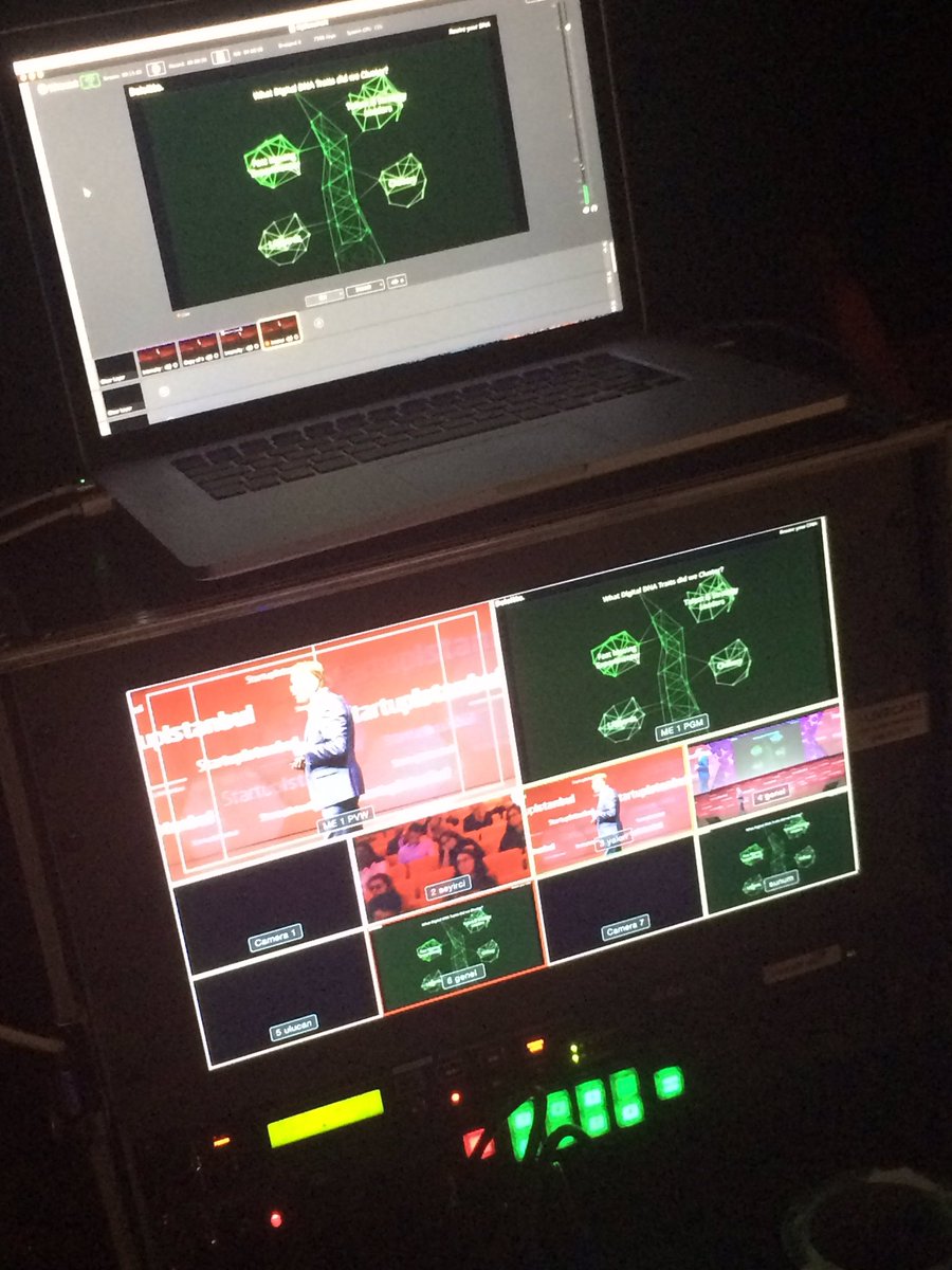 5/ #deloitteup #backstage - so much effort have gone to the digital research presented by <a href="/Deloitte/">Deloitte</a> in <a href="/istanbulstartup/">Startup Istanbul</a> #impressed