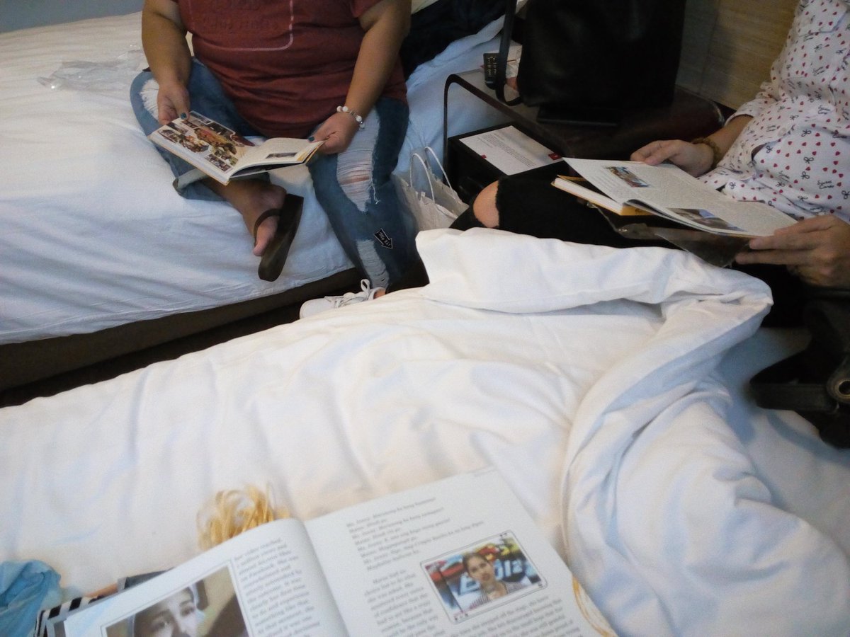 missjanelli18's tweet photo. From waiting 4 the gang to lunch to hanging at Ate Imhee's hotel for a quick reading sesh of @mainedcm's book. Good times! #ALDUBSweetKiss https://t.co/8k7UjeAum8