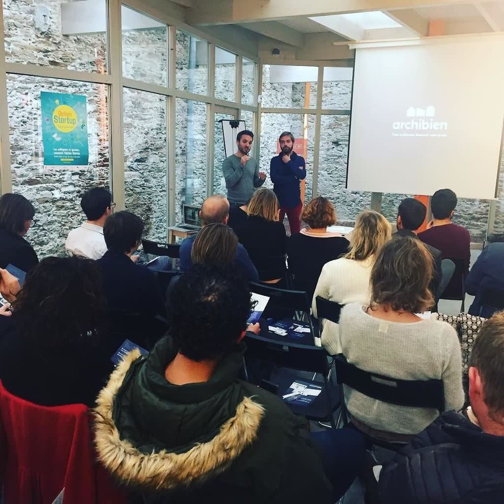 DominiqueCrochu's tweet image. #startups 👉🏼 En mode #DemoDay1 chez @1KNantes pour présentation et pitches. Point étape @MakidooApp @_Archibien @louiseapp #video #musique