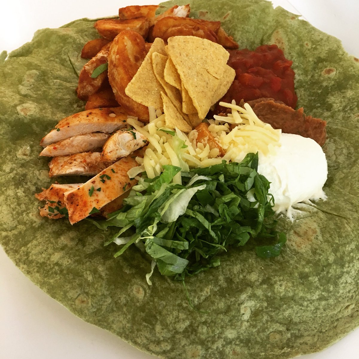 TheBarInMind's tweet photo. Wrap up your day in happiness #wrapmania #cajunsurprise #beatthemondayblues @mindshare_uk @TheBarInMind https://t.co/KFSyIB5JKE