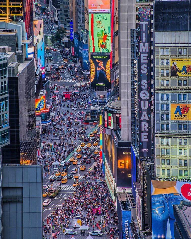 Samurai_Wifi's tweet photo. Times Square, NYC✨🎉
Cr. For IG: lower.east.side_, yo_3mo, jazthenycphotographer
#SamuraiWifi #GlobalWifi #Pocketwifi https://t.co/TRTCl0hJQl