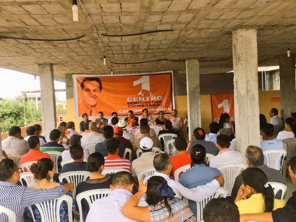 cendemocratico's tweet photo. La coordinación de #CD en la #Sierra estuvo presente en la posesión de la nueva Directiva Cantonal de Cumandá en la prov. de #Chimborazo ☝ https://t.co/l5TvVSOgf9