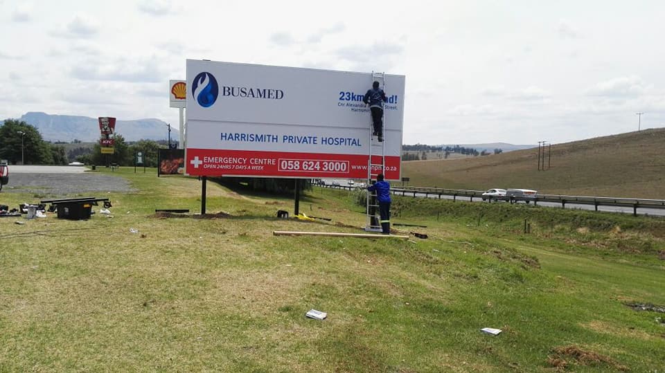AlphaProdZA's tweet photo. Outdoor Signage - Call us today (011 454 8014)
to get your perfectly designed signage. #AlphaProduction https://t.co/URfG6Kjyqr