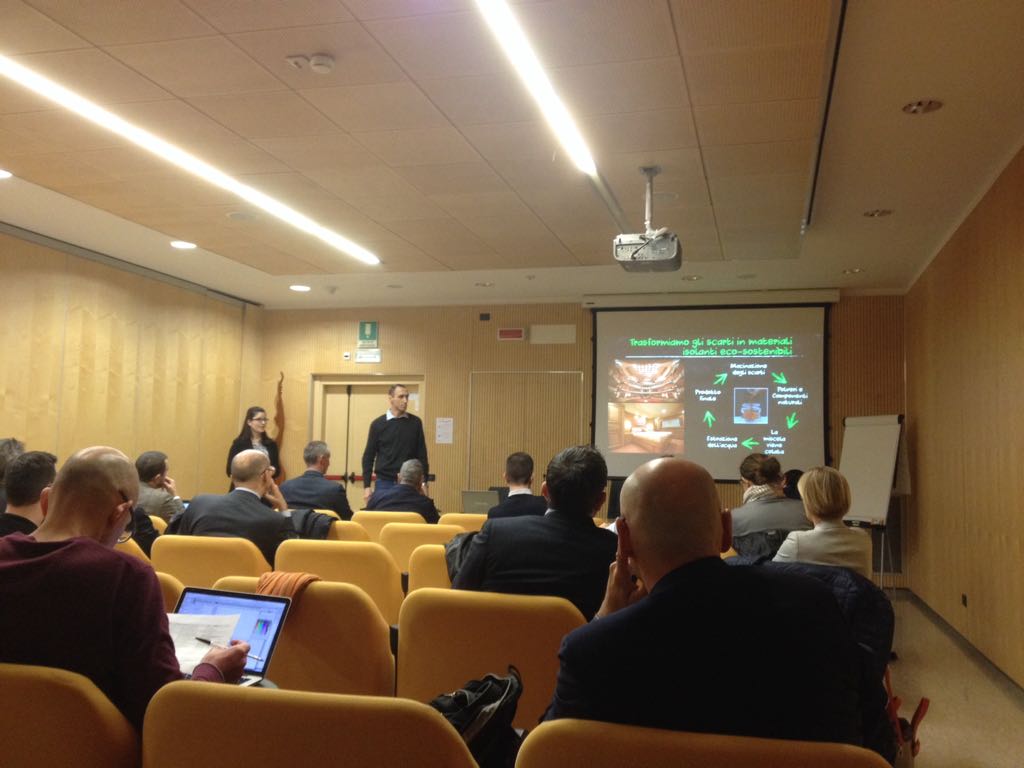 MaterialScan's tweet photo. Ultimo step della @StartCupFvg: abbiamo presentato #GEMMA al comitato di valutazione. Ora aspettiamo la finale del 27/10. #circulareconomy https://t.co/zHnx5gzsmx