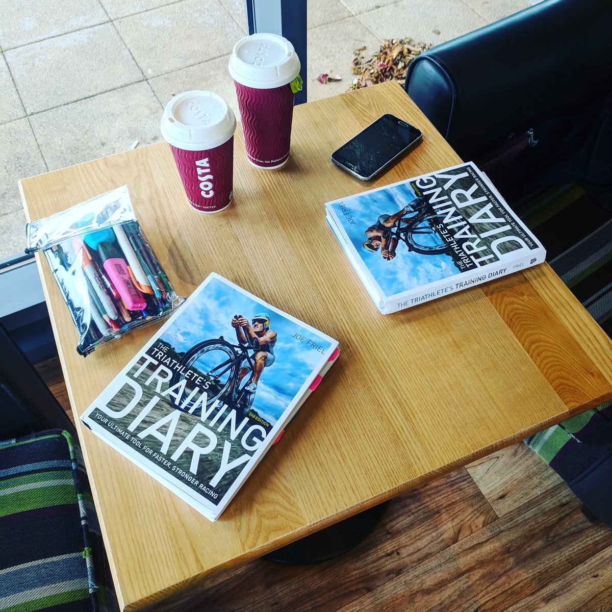 sophiehodge's tweet photo. This is what happens when 2 @TriSurrey triathletes go on holiday together! #trainingdiary #joefriel #ironmantraining #swimbikerun https://t.co/BLyqsC9oCF