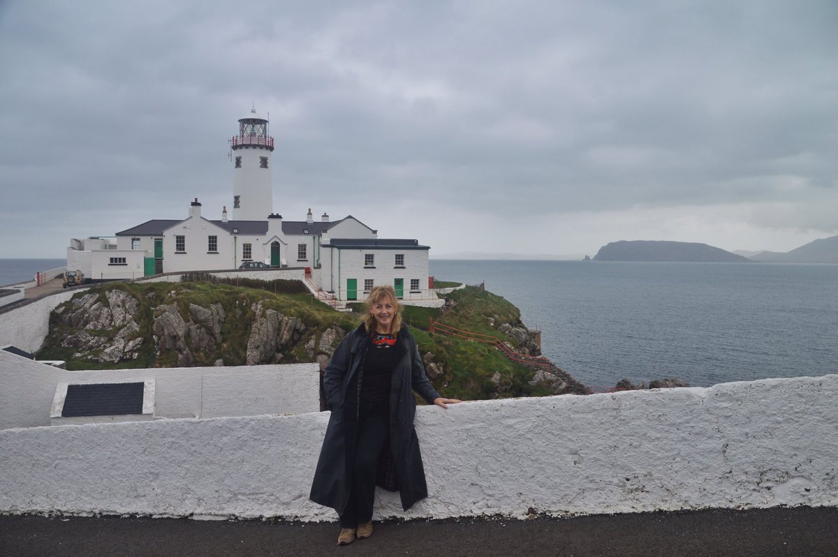 KarinTourism's tweet photo. Janet from @INFOJRTT in front of @FanadLighthouse. https://t.co/b3cntJfONC