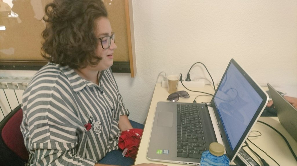daiesicr's tweet photo. #HackatonESI #Talentum https://t.co/FDxYUm1xSY