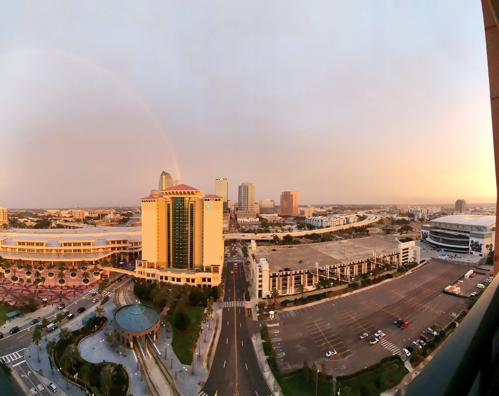 VTTurfTeaching's tweet photo. Downtown #Tampa looks GREAT this morning π #ACSmtg #C52017 #Rainbow @TB_Times @FOX13News https://t.co/oXEfVMKeZ0