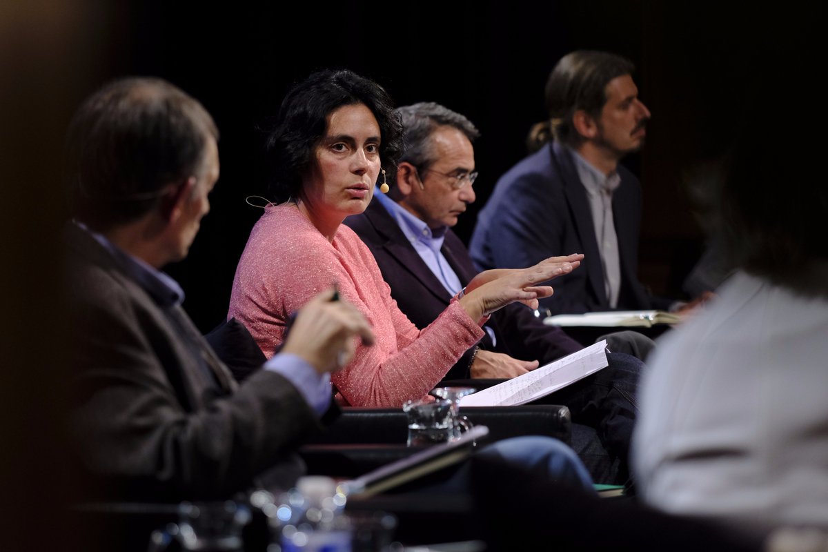 G2020org's tweet photo. Algunas fotos de lo que fue nuestro último debate: Cambio Climático, en qué te afecta, qué puedes hacer... Gracias a todos! @iberdrola https://t.co/Hi9GQ8r1fC