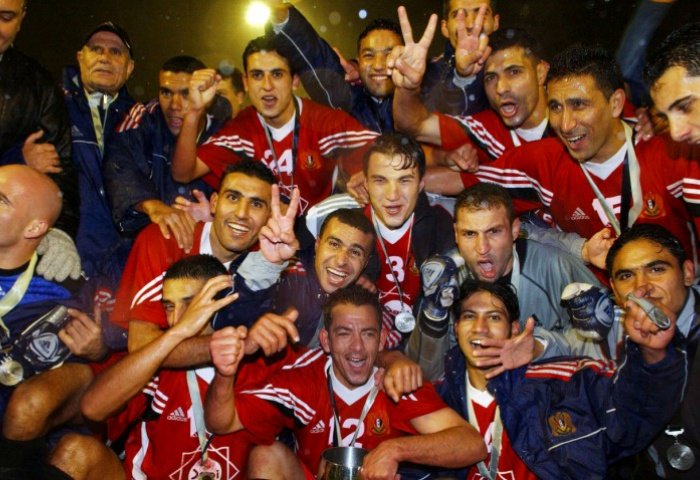 TheAFCGL's tweet photo. In 2004 🇸🇾 teams #AlWahda and #AlJaish went head-to-head in the very first #AFCCupFinal. Here's what happened ➡ https://t.co/X58nszM7sC https://t.co/Ngnz0VBn0x
