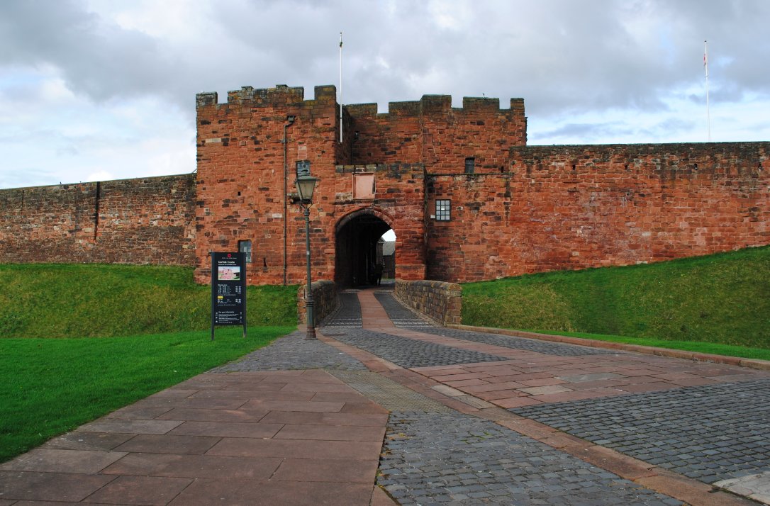 CumbrianEm's tweet photo. The beautiful medieval fortress of Carlisle Castle in #Cumbria #NotJustLakes #Architecture #History #Heritage #EnglishHeritage https://t.co/s9RqOUjLEi