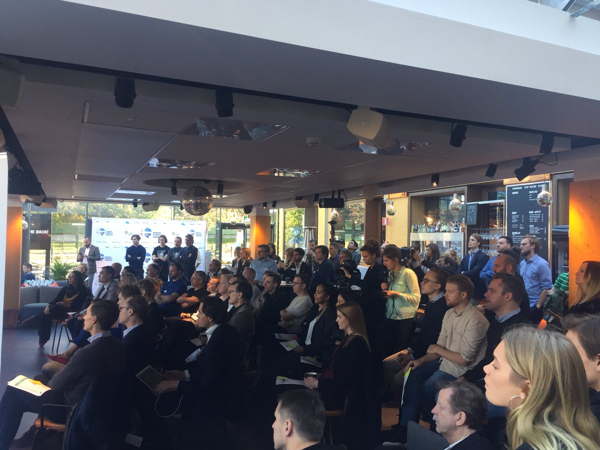 movetostockholm's tweet photo. Lunchback team will  be busy working whenever there is a big event and ofc you meet great people as well. #Nsawards #sthlmtech #lunchback https://t.co/b6SL6U1tkK