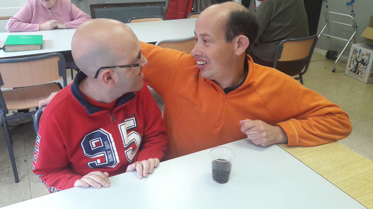 FNSCamino's tweet photo. El #CONSC3 celebró el cumpleaños de Julio Díaz de Bustamante - https://t.co/un7NuaBYCx https://t.co/wnEIGvizGf