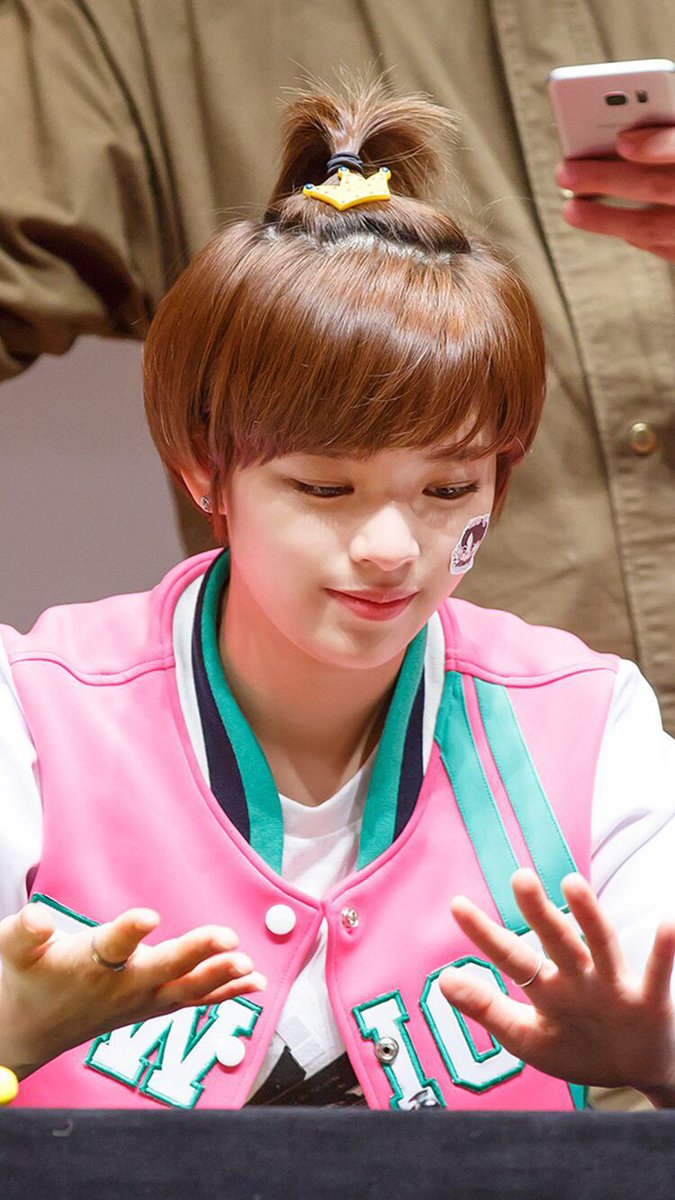 TWICE__hiyo's tweet photo. タグします!!!

#RTしたONCEさんフォロー 
#ジョンヨンペン
#ジョンヨンと恋に落ちると出口はないよ 
#いいねもフォロー 

ジョンヨンは本当にギャップがすごい💕

RTおねがいします🙇‍♀️✨ https://t.co/pH89aQ44IB