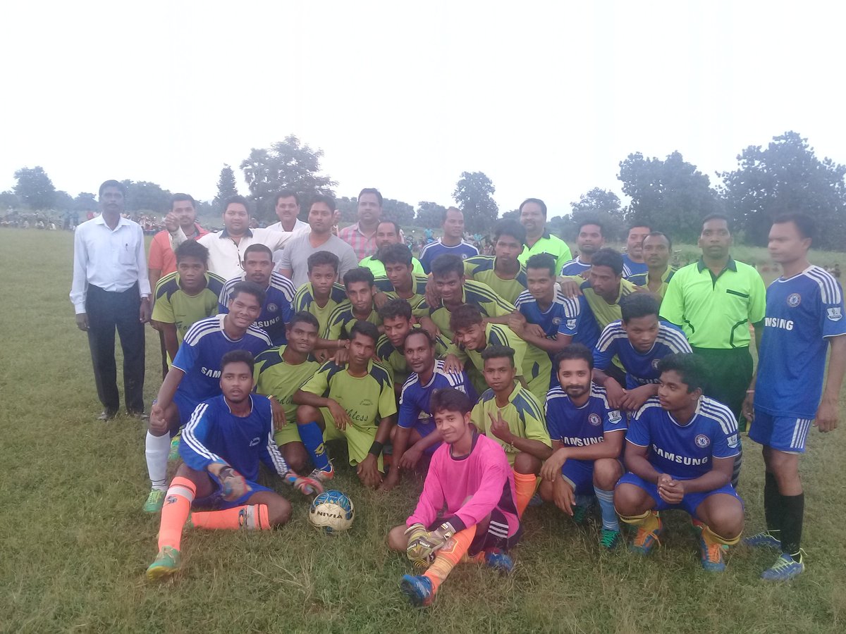 SarojMeeher's tweet photo. Patnagarh block football tournament https://t.co/rAeUIsd4qZ