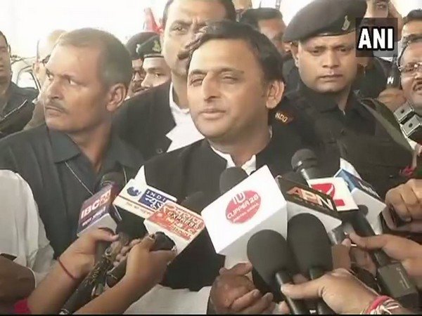 albuzzer's tweet photo. Former #UP chief minister #AkhileshYadav on Monday announced that...
Read more : https://t.co/dakAqs3Pww
#GujratElection #Modi #Albuzzer https://t.co/i1LcLCPTMN