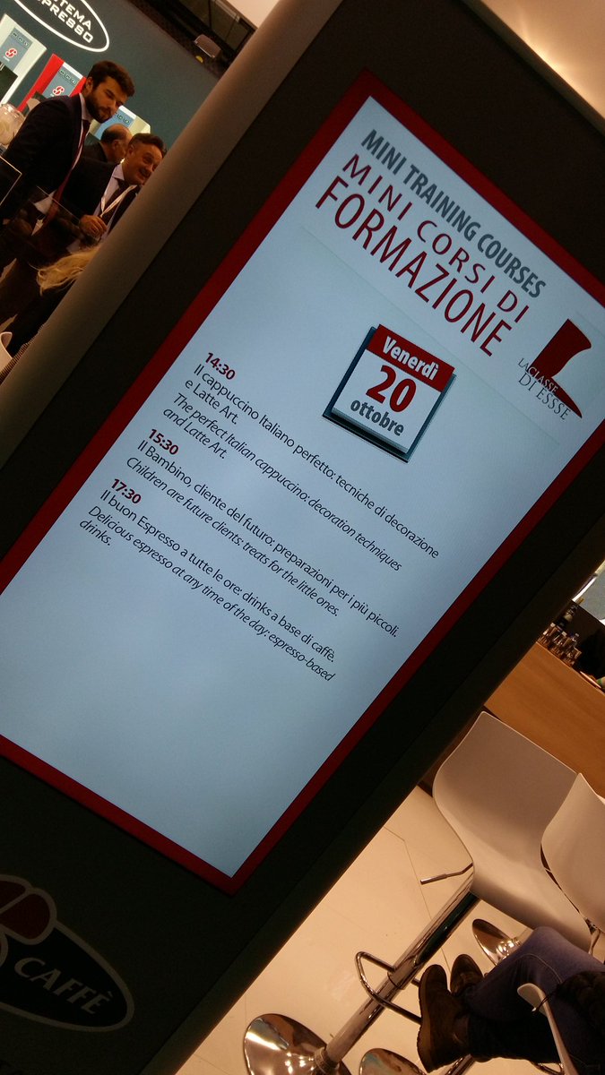 elena_mazzali's tweet photo. Clienti professionalità e soddisfazione, 3 elementi per un bar top! #host17 https://t.co/JT8vcp75rU