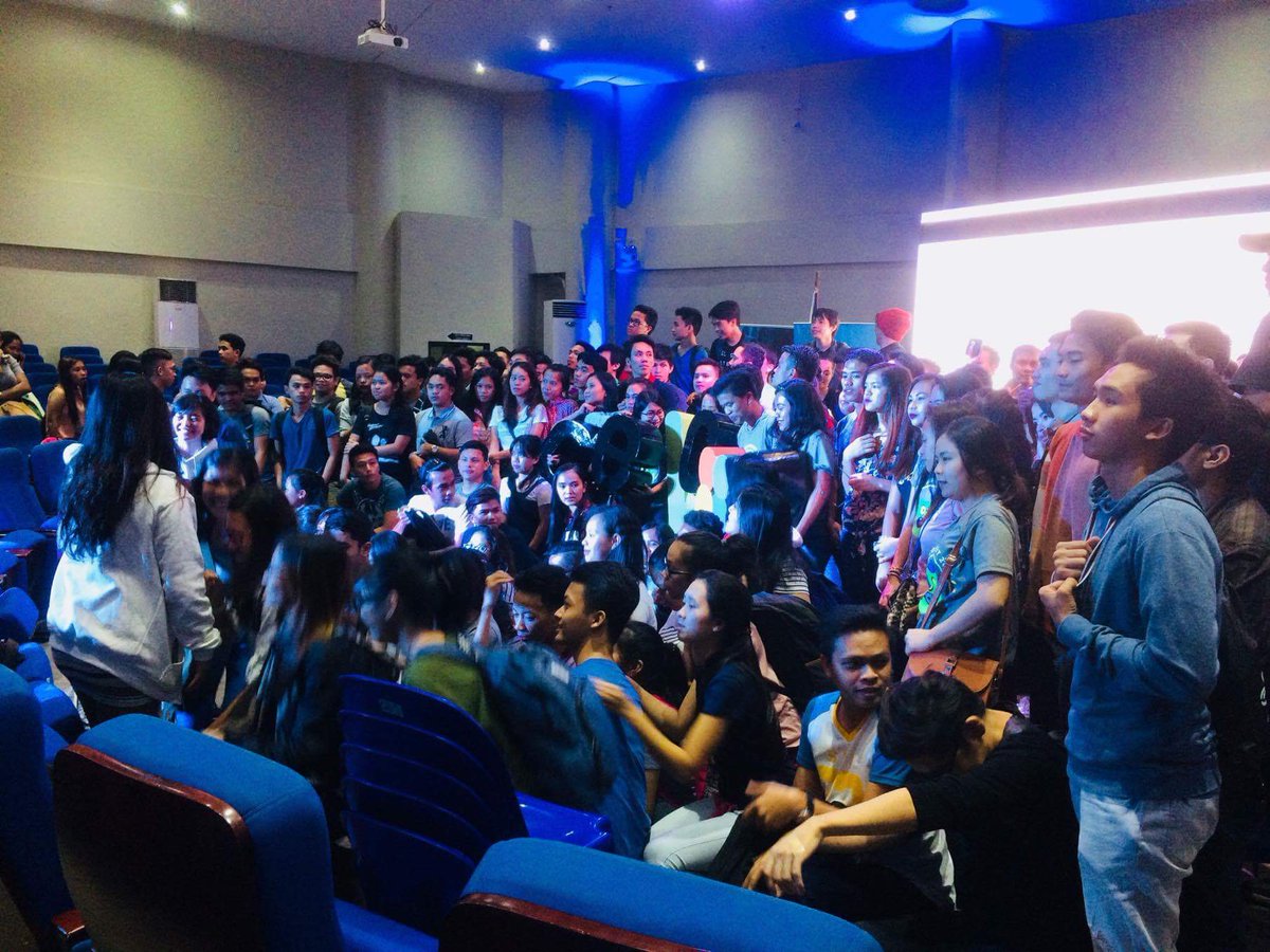 wpdevrix's tweet photo. Weekend gathering at DevCon Summit 2017 @DevConPH with @itsmekeylah and @VeraBado1 #dxpower https://t.co/e97eShpWot