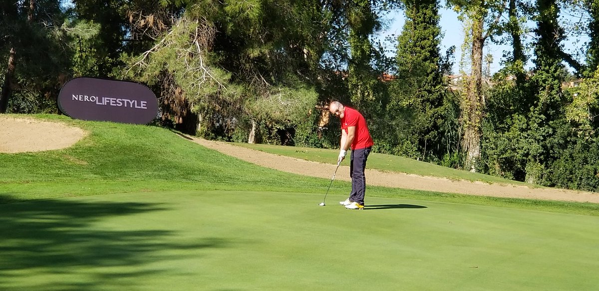 VanityFairIt's tweet photo. #VanitySwingToSwing โ Una splendida giornata di sport @marcosimonegolf #golf Thanks to @NeroHotelGroup #NeroLifestyle https://t.co/892cFWLKfY