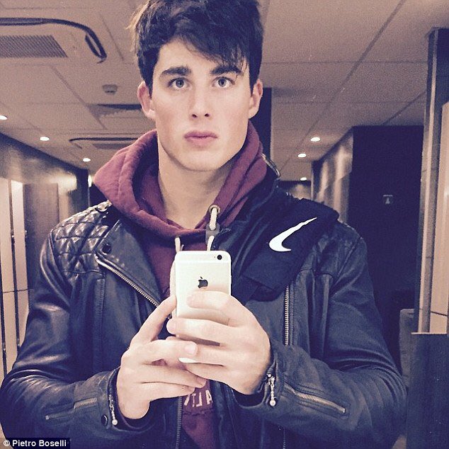 Good morning, Twitter. ☀️Off to the gym.