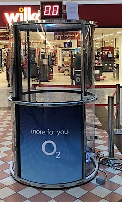 AnnSavvaGroup's tweet photo. O2 Prize Grabber Angel @CrossgatesSC  this weekend #fun #o2 #prizes #games #shopping #o2stores #winners https://t.co/TCs3jqInRI