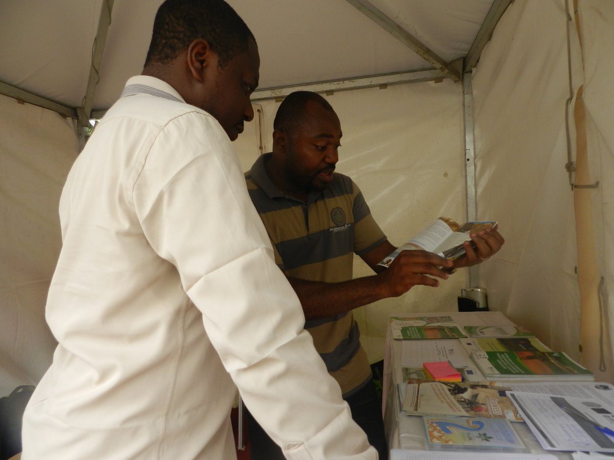 Forest4dev's tweet photo. Les problèmes du secteur minier interessent à la 17ème réunion du #PFBC @ProjetPromess #travaiildesenfants #trousabandonnés #act4anewmining https://t.co/QuEaPFmU1d