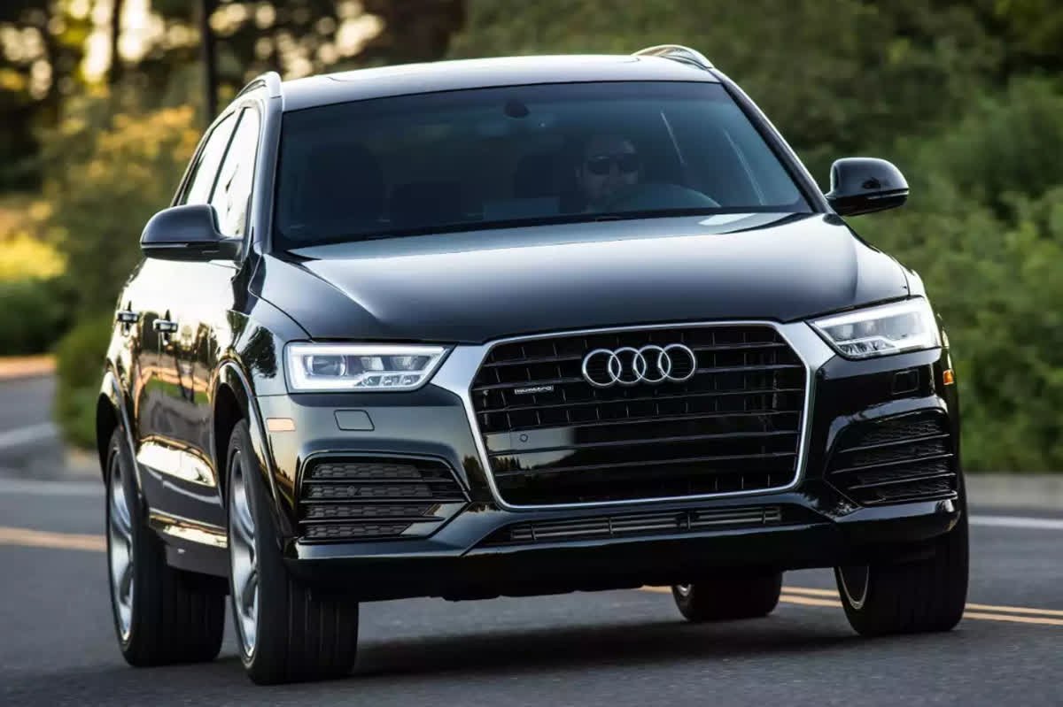 audipines's tweet photo. Yearning for space and performance? Look no further than the Audi Q3. #AudiPembrokePines https://t.co/J7WcnMtaaw https://t.co/mAc5gc80oy