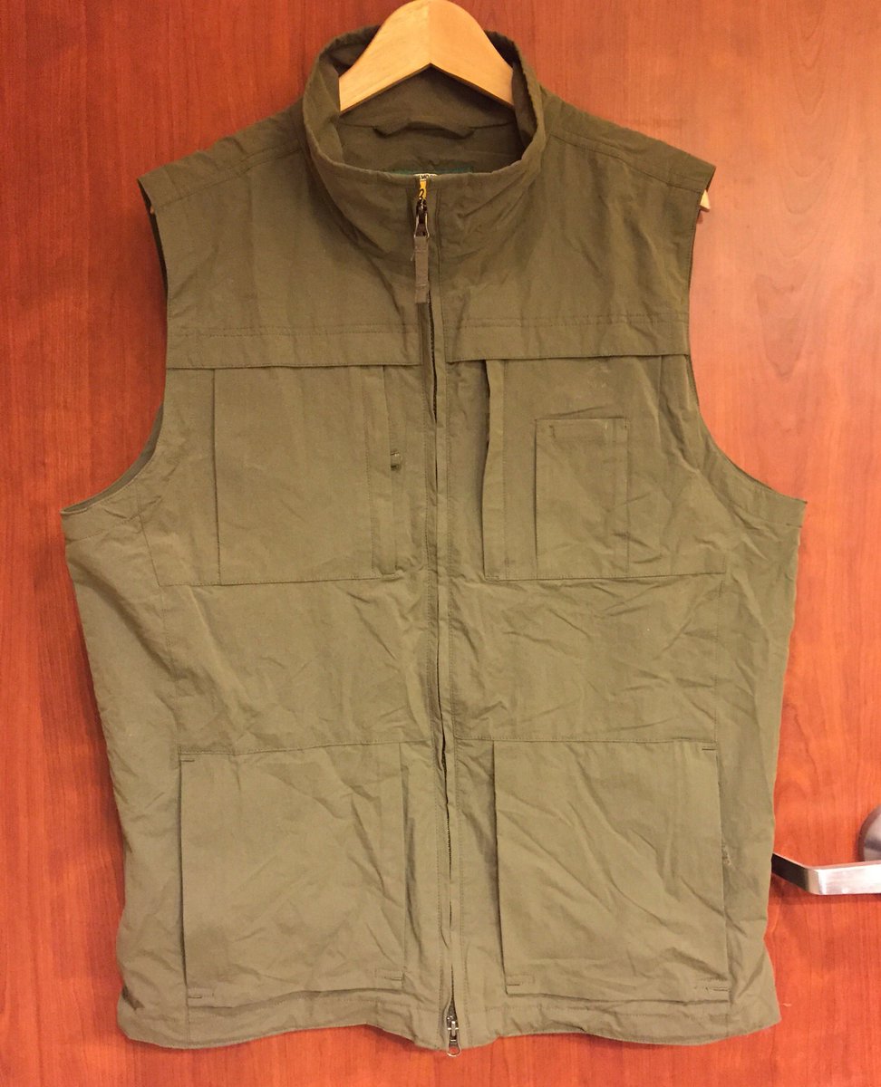 Chevsler's tweet photo. ☀#Cabelas #OutdoorGear #Men's☀#Vest #SzL #Hunting #ZipUp #Vented #ManyPockets #Green https://t.co/OE1o3esAVv https://t.co/IYBlwpqN1G