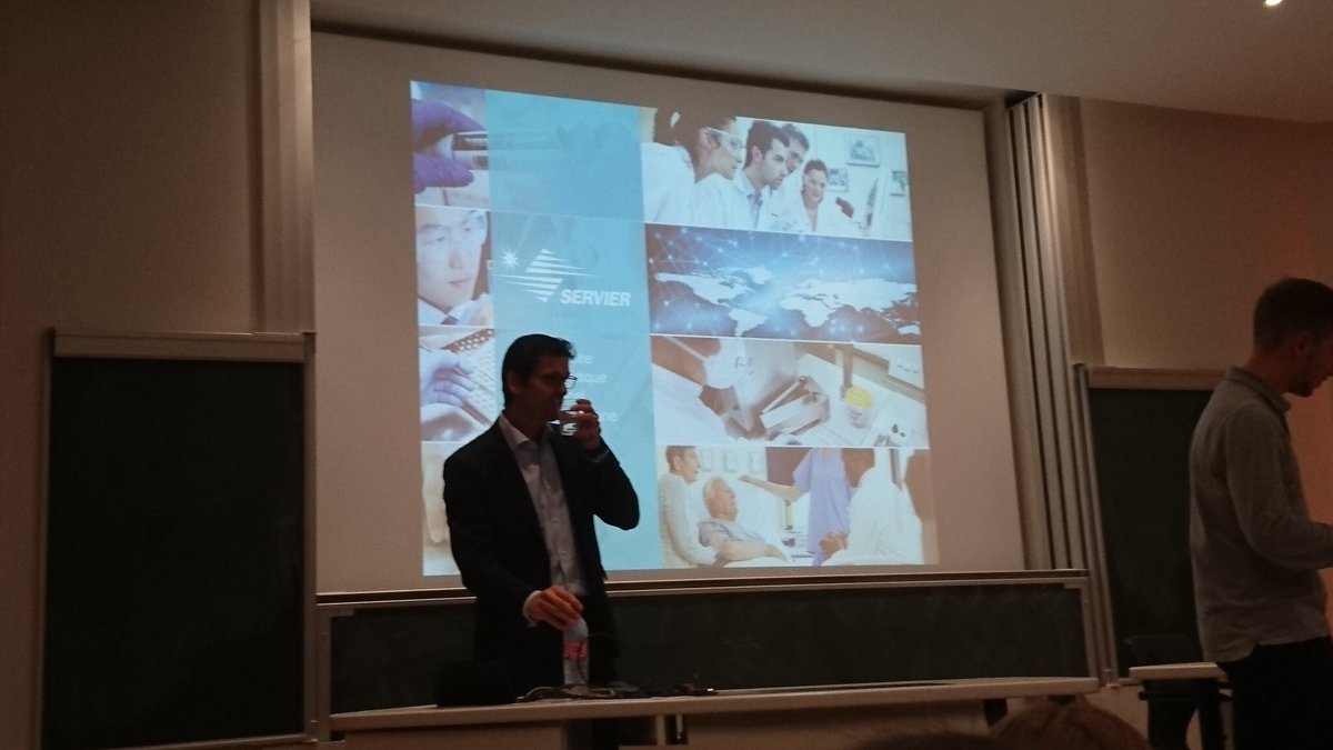 wang_xueting's tweet photo. # ⛽️💪🏻Une journée fort studieuse#Merci à l’intervenant de #Servier de venir nous faire une conférence à 20h @essec #MSMMD2018 https://t.co/NH1TEzP2TD