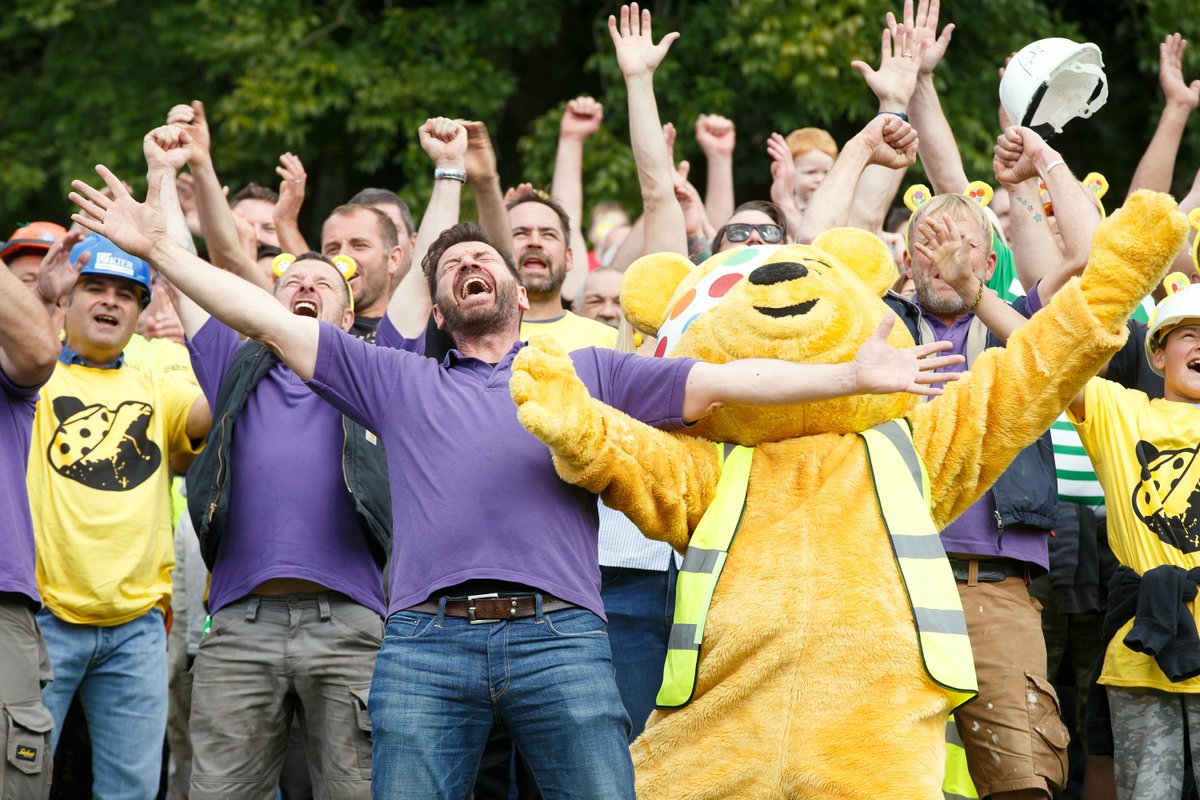 DIYSOS's tweet photo. VOTE FOR DIY SOS and @MrNickKnowles at the NTAs! We need your support! https://t.co/k93skLLoJm. Please RT! Thanks https://t.co/oehiPz3hnU