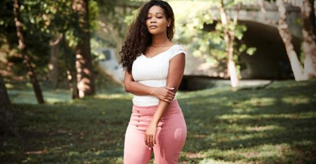 RollingStone's tweet image. Surviving R. Kelly: Former girlfriend speaks out, alleging physical abuse and sexual coercion rol.st/2xgX3AD