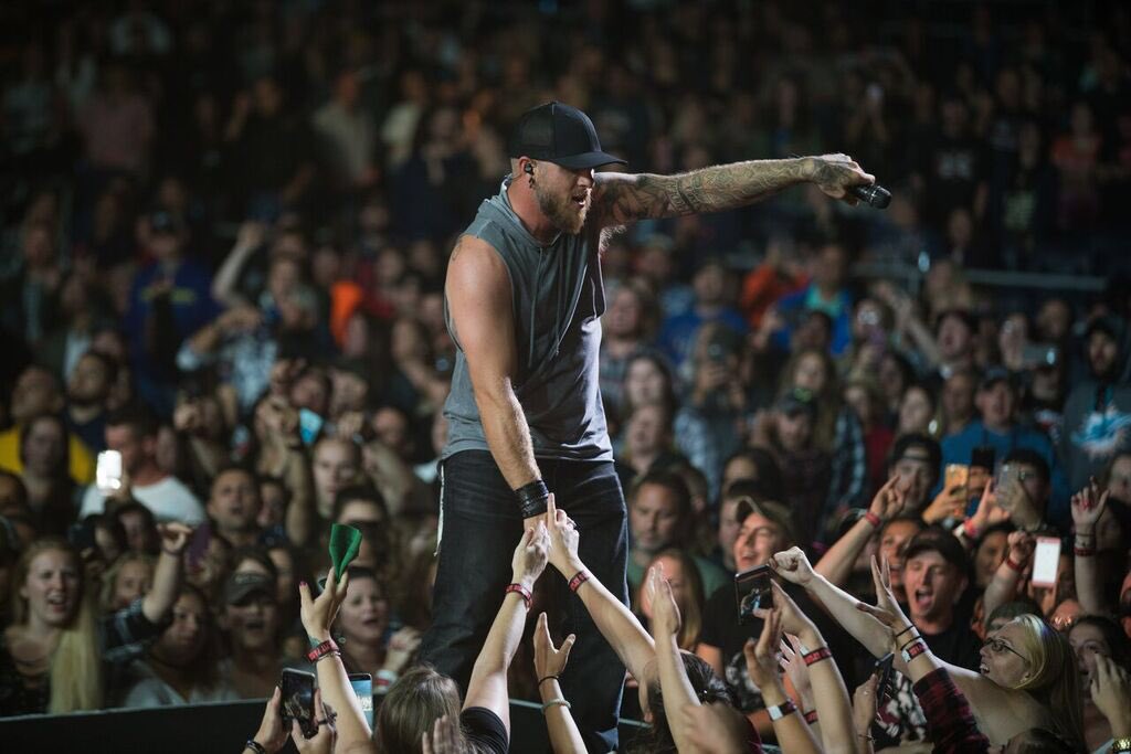 brantleygilbert's tweet photo. It’s pictures like this that get me pumped to see y’all again on #theonesthatlikeme tour.... https://t.co/0cqhaYi7Jd https://t.co/nfP8Flx7uO