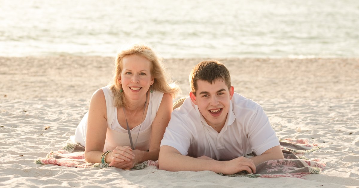 ColsonCenter's tweet photo. #EmilyColson shares how God "showed up" in her struggles as a single mom of a son with autism. @FocusFamily https://t.co/xzvZZwPte0 https://t.co/cTcId2DB4G
