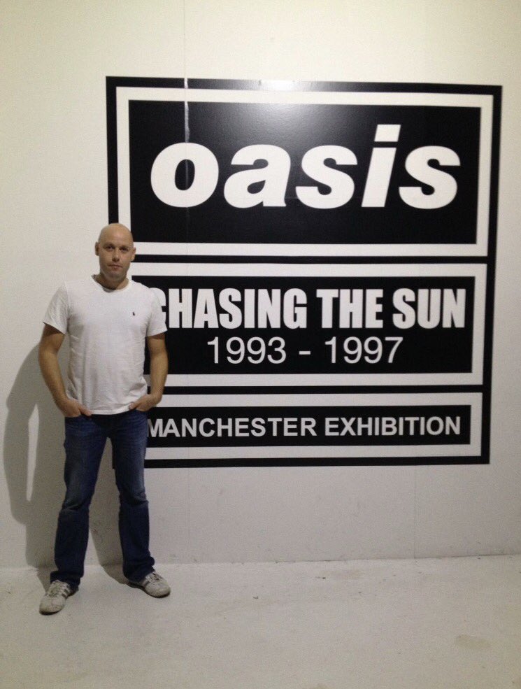 mark1982arsenal's tweet photo. 1 year ago today I went to the Oasis exhibition in Manchester. Lots of memorabilia there #oasisexhibition #oasis https://t.co/fP7Ln0LJyK