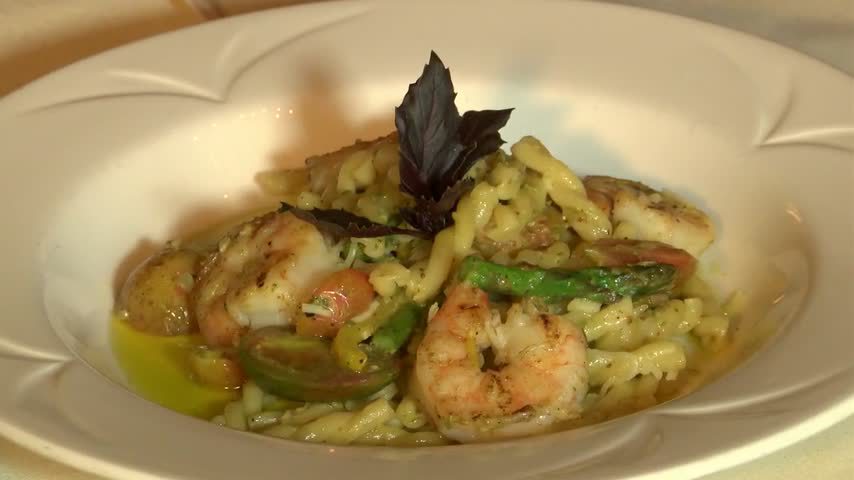 The Club at UK’s Splindletop Hall – The Ultimate Big Blue Wedding Giveaway wtvq.com/2017/10/23/clu…