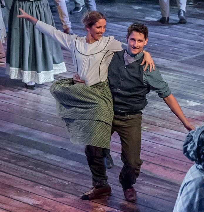 BritishPageant's tweet photo. Celebrating the beginning of the voyage to #Nauvoo - lots more photos on our #BritishPageant Facebook page. https://t.co/h2wDK4pxIB