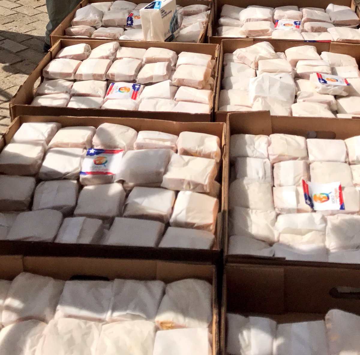 chefjoseandres's tweet photo. We made over 36,000 sandwiches by hand at El Choliseo in just one day-- delivered to Puerto Ricans in need.NEED VOLUNTEERS TO CONTINUE!!🇵🇷🙏🏾 https://t.co/PkiFfdP4ti