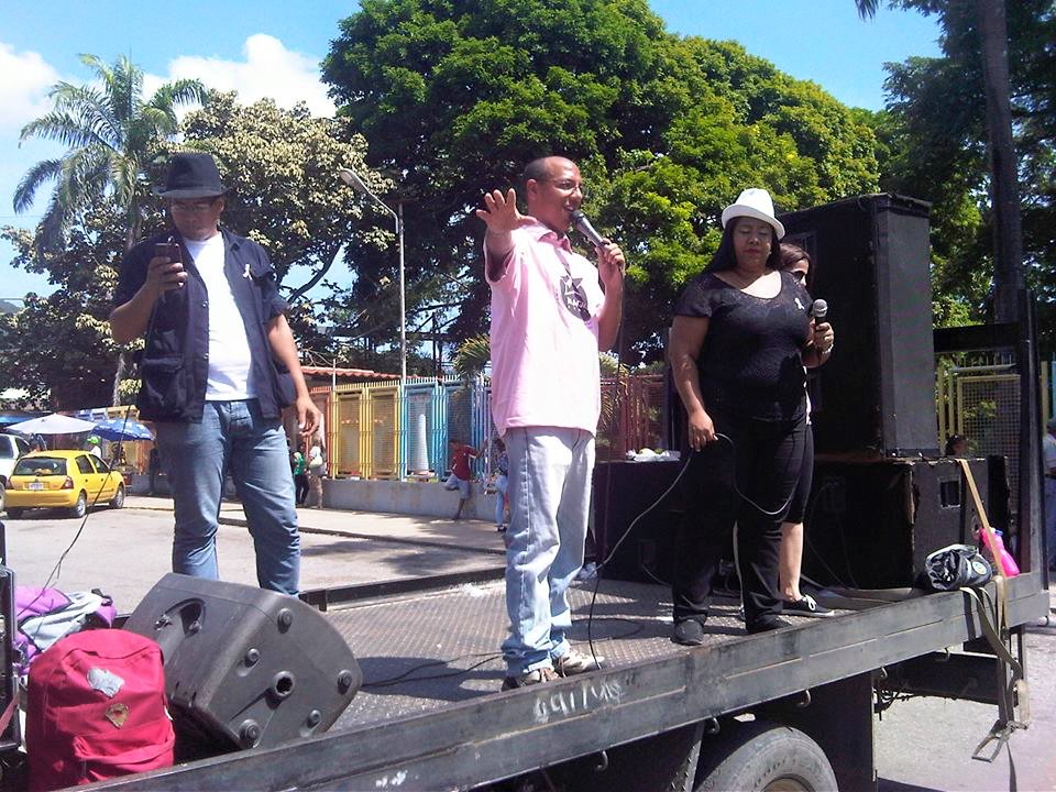 deibisromero's tweet photo. Animando en Charallave #DiaContraElCancerDeMama #Academia #MagicRumba domingo de #FullBaile https://t.co/li3QUo52E1